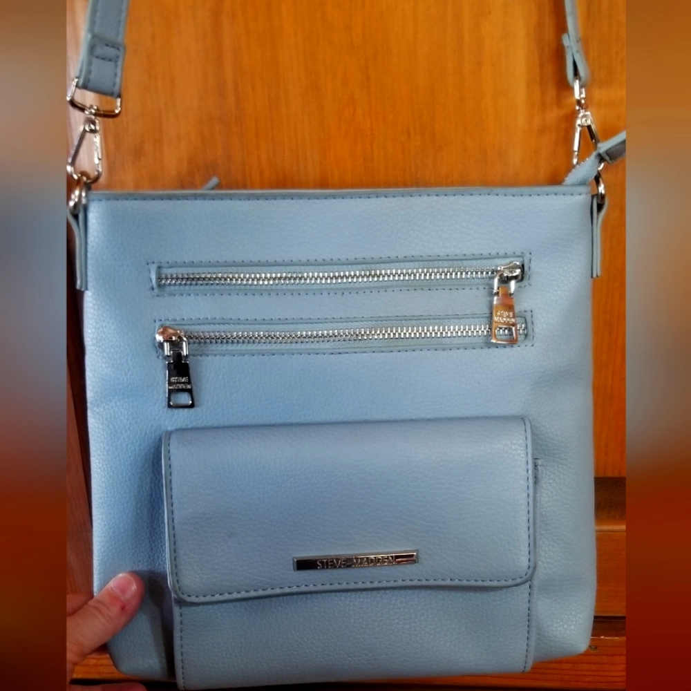 Steve Madden Blana  CrossBody Bag with strap